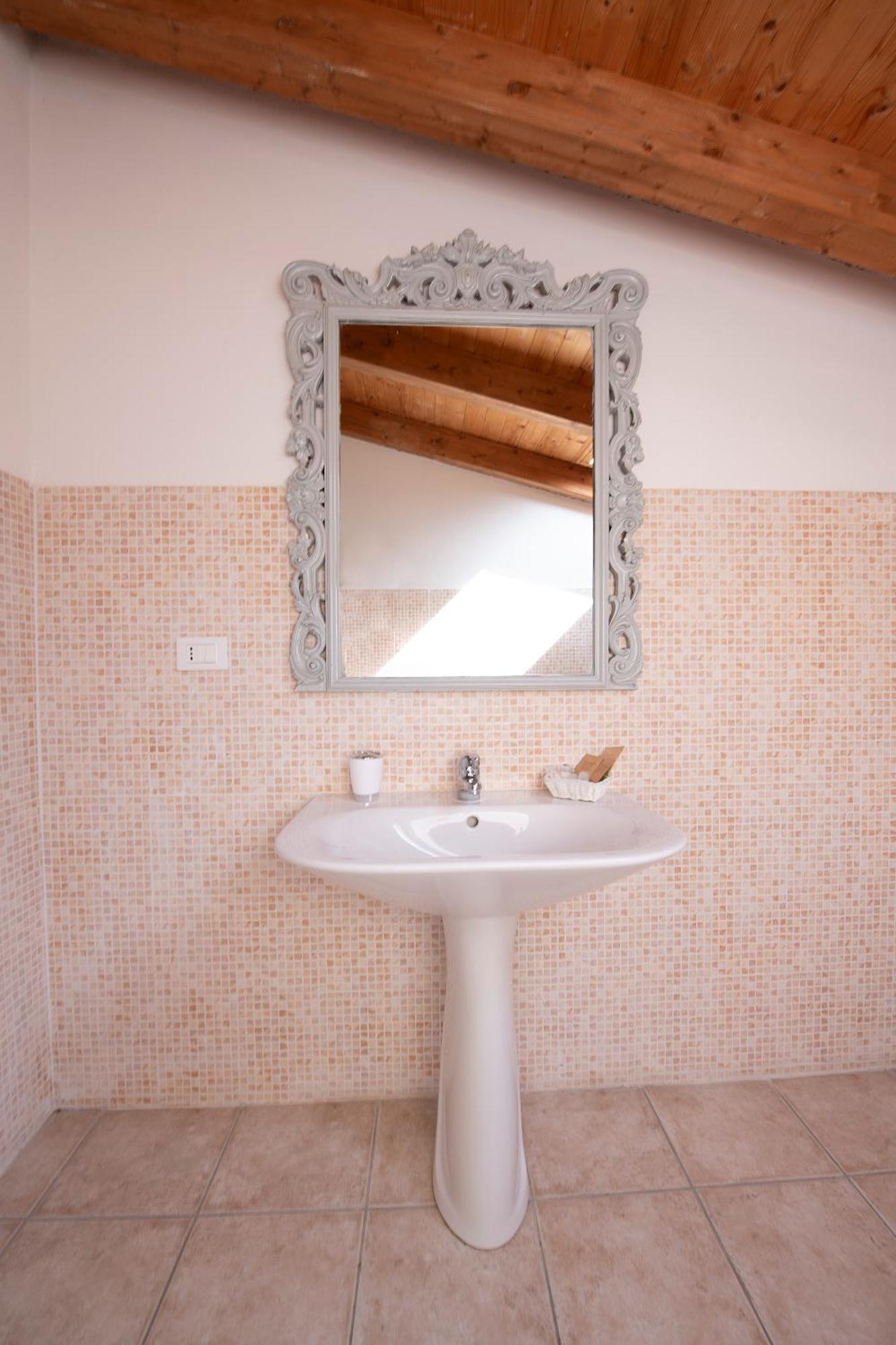 211 - Appartamento Acacia, Terrazza Giardino E Piscina Carro Zewnętrze zdjęcie