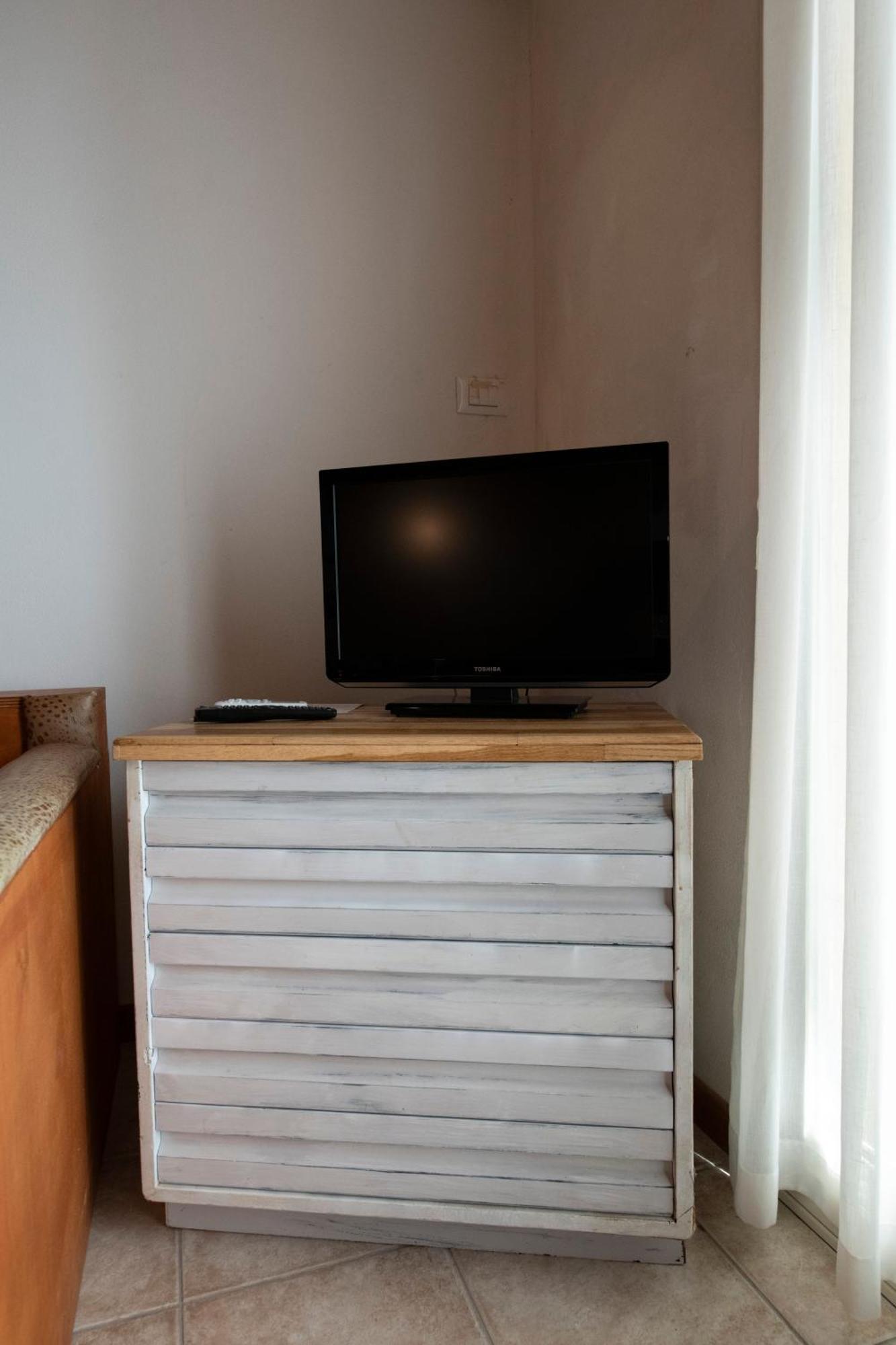 211 - Appartamento Acacia, Terrazza Giardino E Piscina Carro Zewnętrze zdjęcie