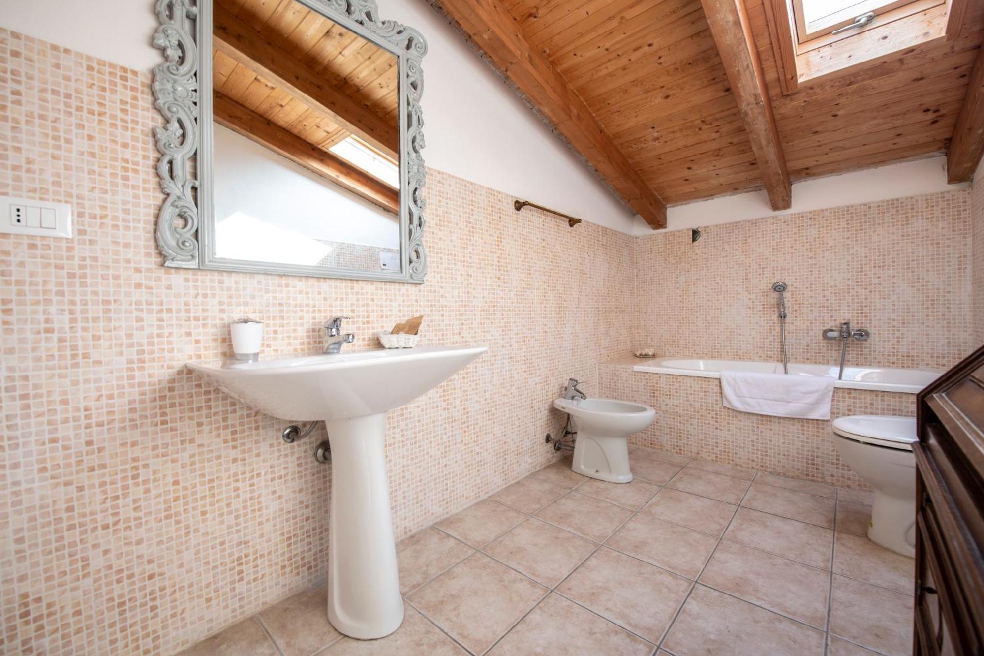 211 - Appartamento Acacia, Terrazza Giardino E Piscina Carro Zewnętrze zdjęcie